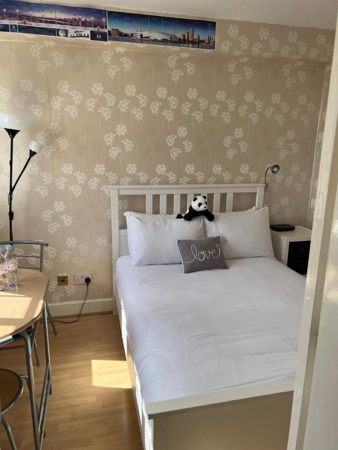 Super Located Studio In South Ken At Chelsea Cloister Londyn Zewnętrze zdjęcie