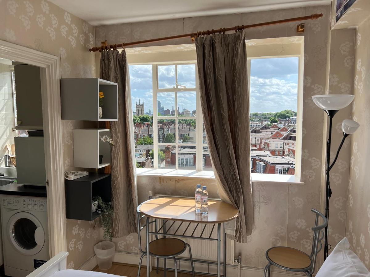 Super Located Studio In South Ken At Chelsea Cloister Londyn Zewnętrze zdjęcie
